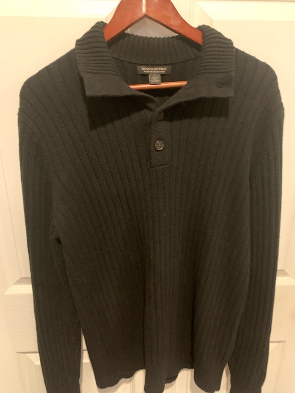 Banana Republic Men's Black Ribbed Half- button Sweater